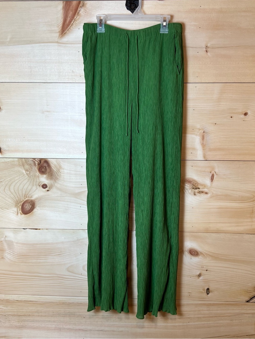 Abercrombie Green Plisse Wide-Leg Crinkle Pants - Boho Effortless Palazzo Flowy